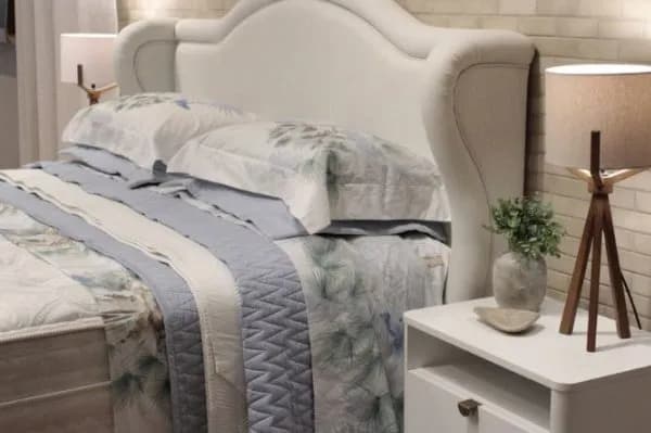 Quarto com colchão Anjos